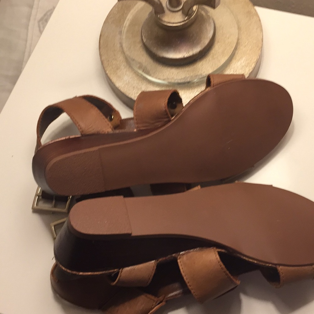 Shoes - Picture 3 of 4